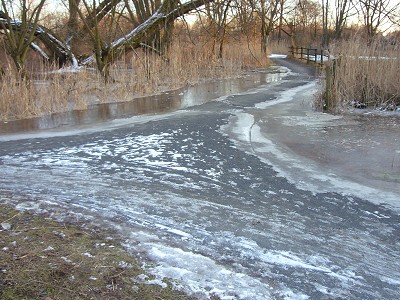 Wege bei Überschwemmung